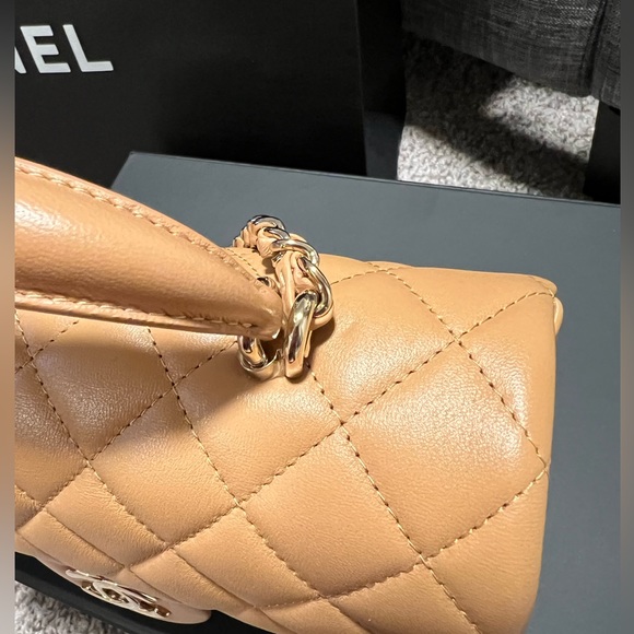 ✖️SOLD✖️Chanel 23P Dark Beige Mini Rectangle Top Handle LGHW - Picture 6 of 6